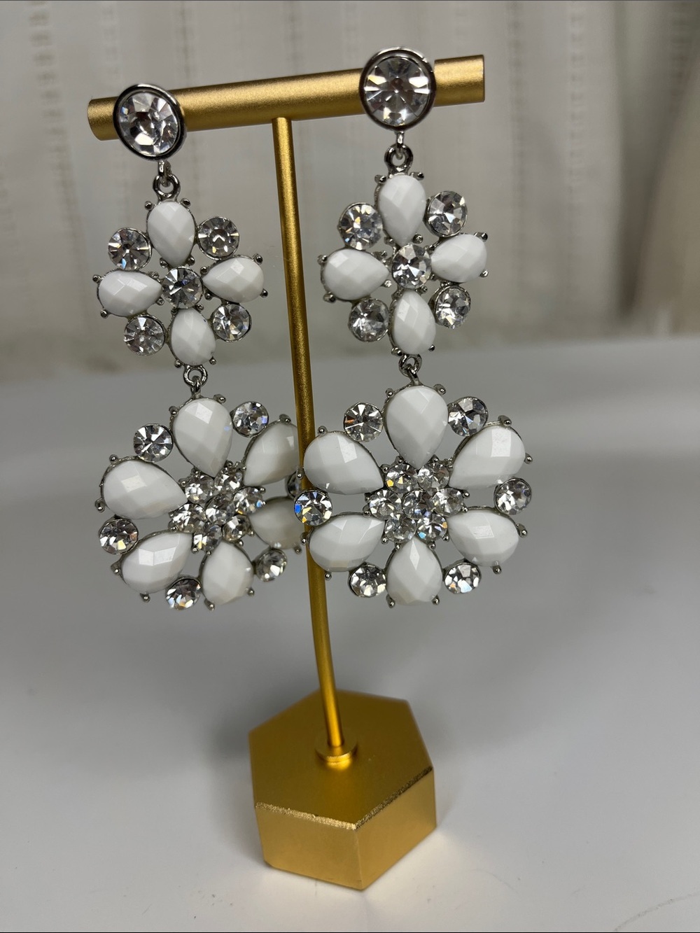 Elegant White Crystal Floral Drop Earrings - Unbranded